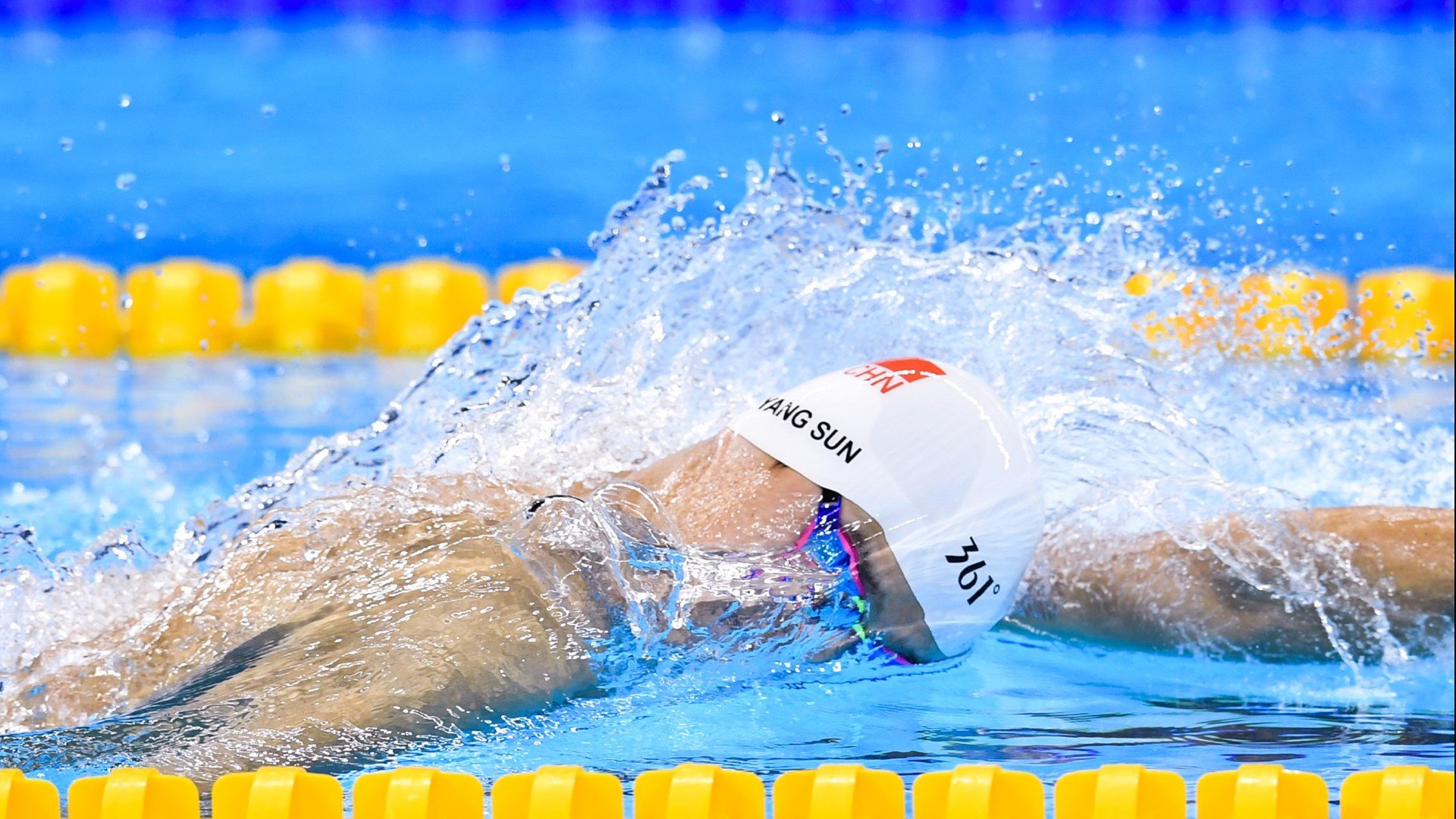 史上最“燃”瞬间：投篮、扣篮、盖帽，点燃全场的精彩表现，投篮扣球