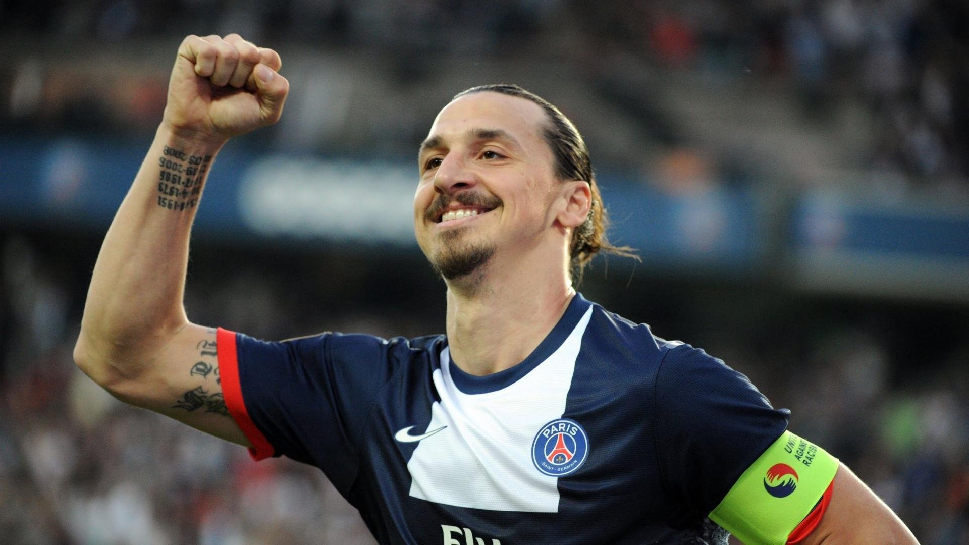 斯图加特主场拿下对手，士气高涨，斯图加特球迷